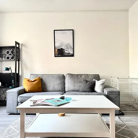 شقة Quiet Haven - Fast Wifi, Functional Living, Remote Work, Doorstep Parking هلسنكي