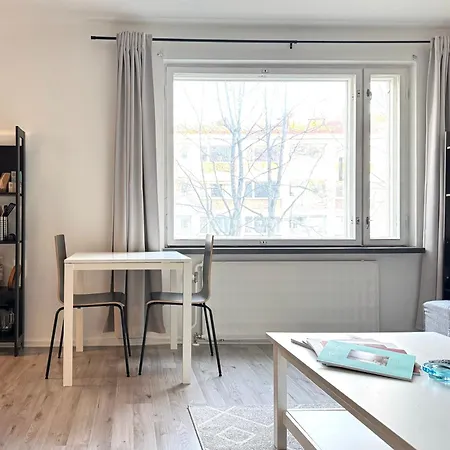 Apartmán Quiet Haven - Fast Wifi, Functional Living, Remote Work, Doorstep Parking Helsinky