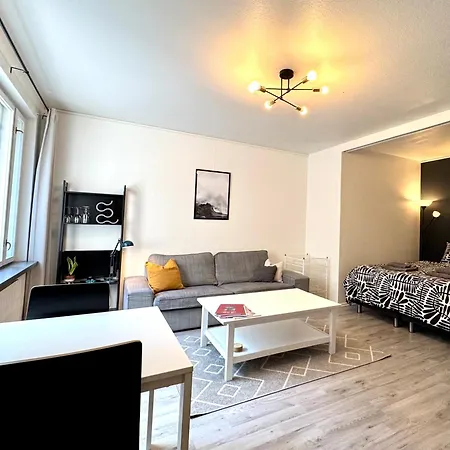 Quiet Haven - Fast Wifi, Functional Living, Remote Work, Doorstep Parking Helsinky
